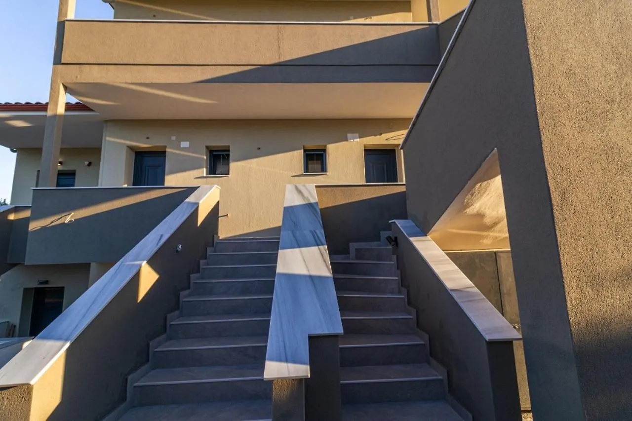 G C Luxury Apartments Nikiti  Nikiti (Sithonia)