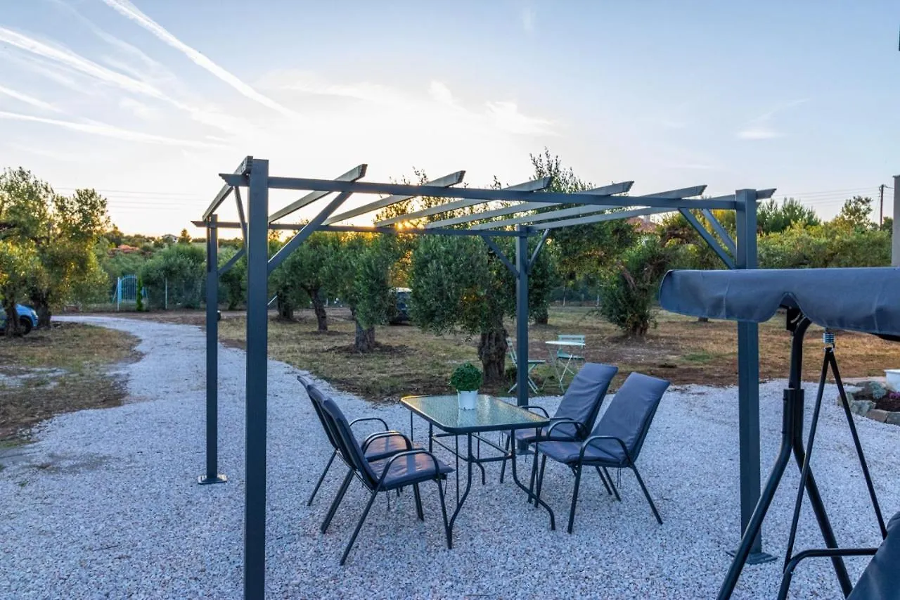 G C Luxury Apartments Nikiti