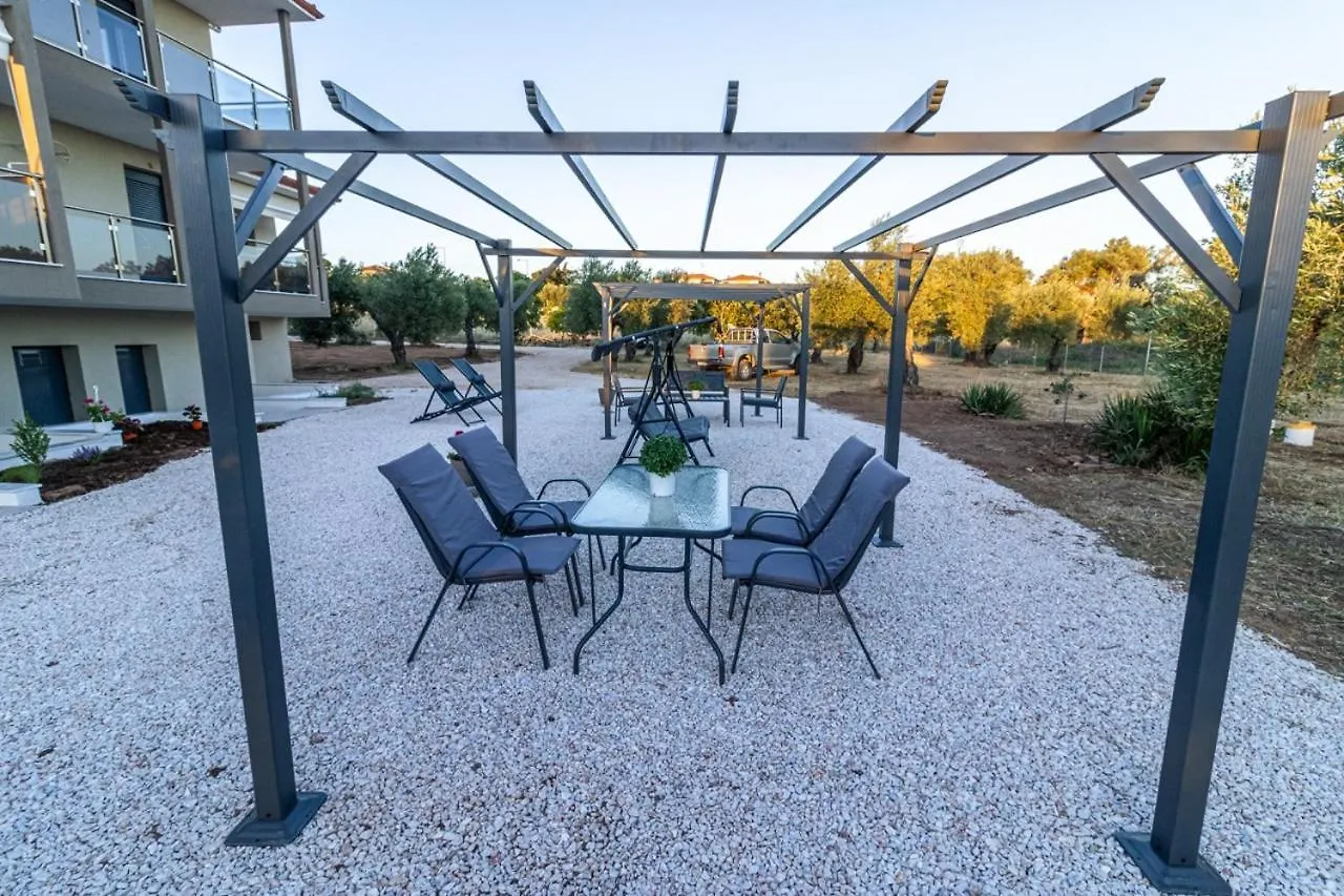 G C Luxury Apartments Nikiti