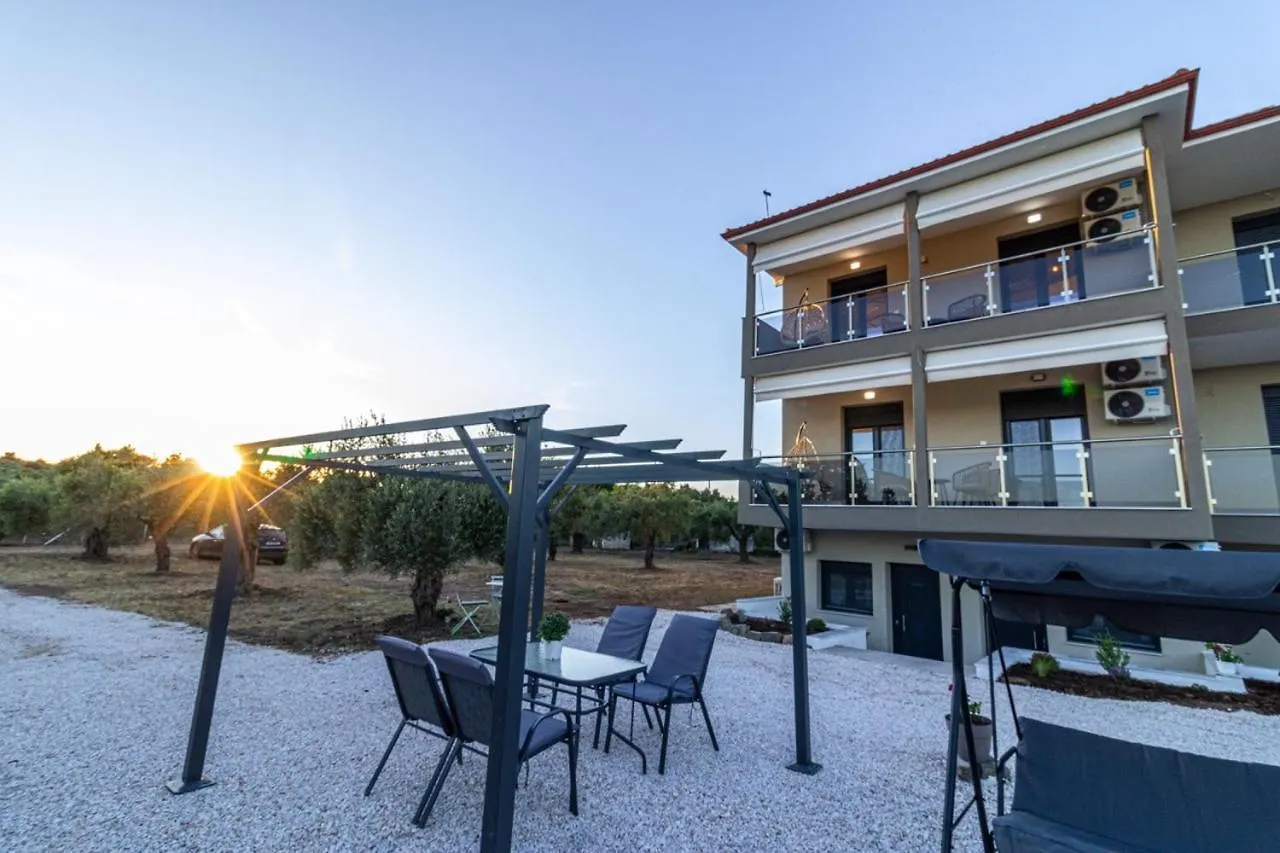 G C Luxury Apartments Nikiti  Nikiti (Sithonia)