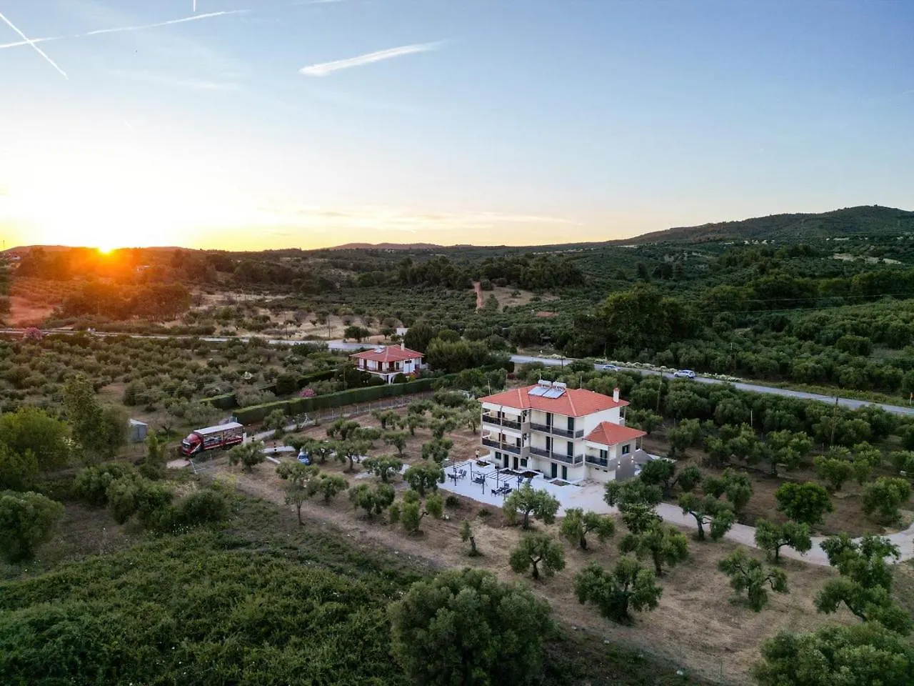 G C Luxury Apartments Nikiti  Nikiti (Sithonia)