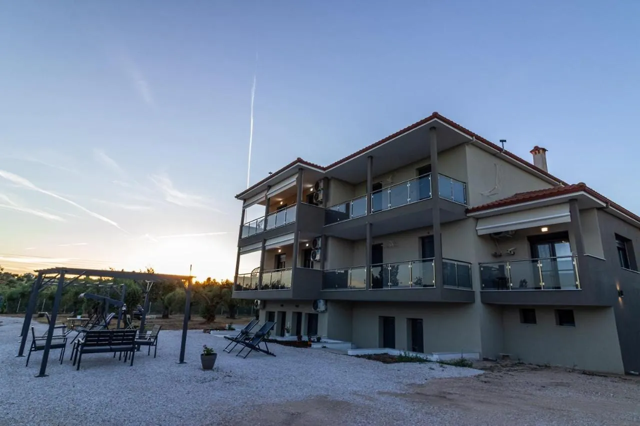 G C Luxury Apartments Nikiti
