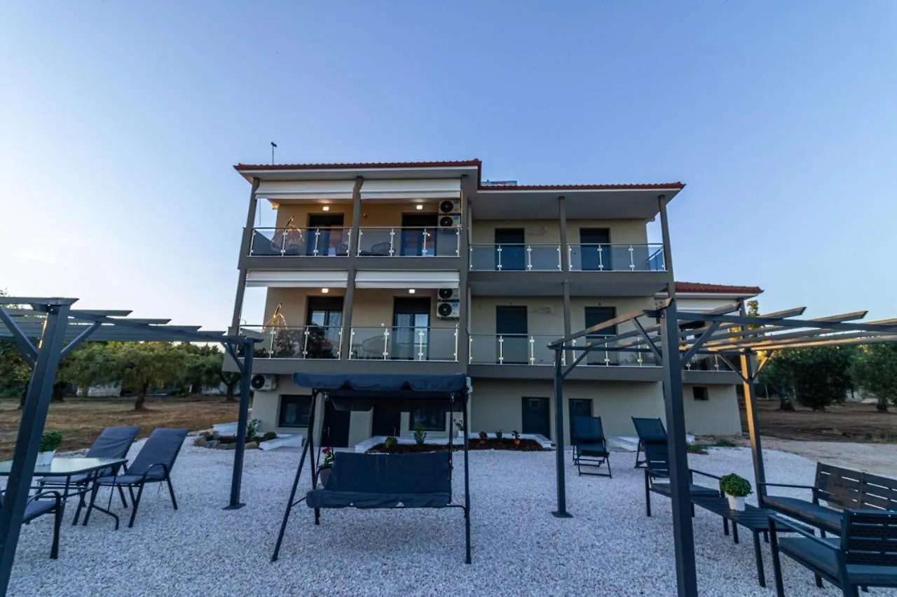 G C Luxury Apartments Nikiti