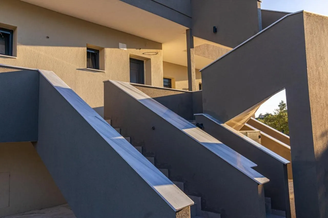 G C Luxury Apartments Nikiti