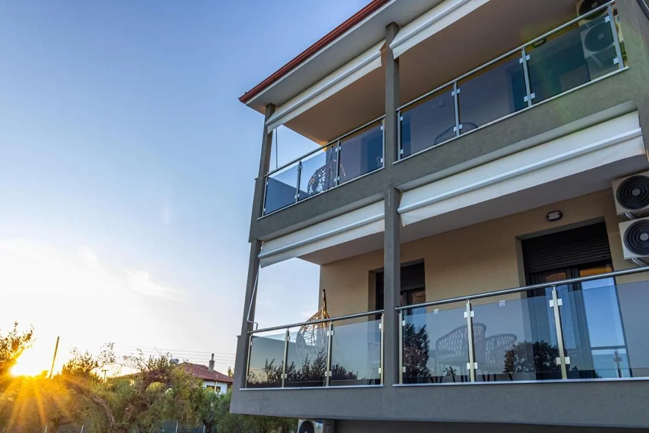G C Luxury Apartments Nikiti
