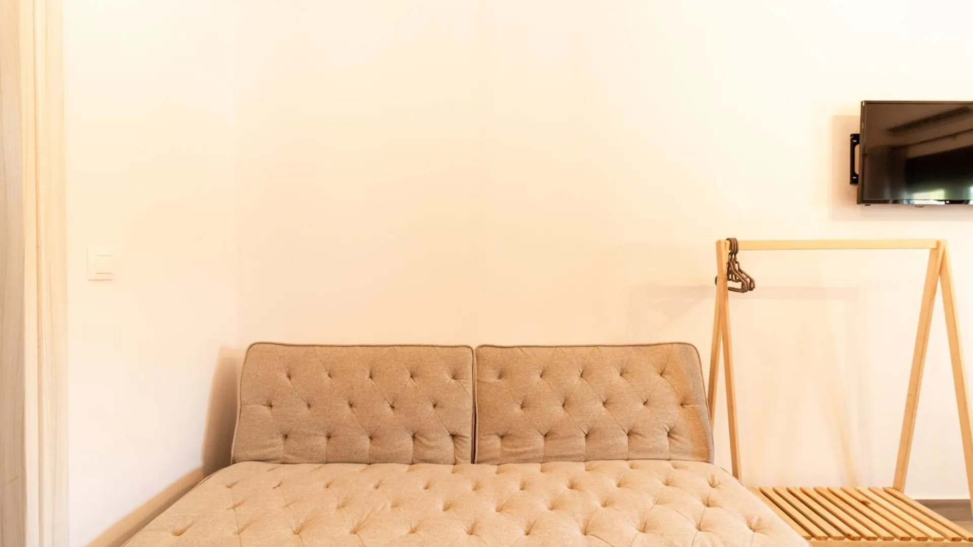 G C Luxury Apartments Nikiti
